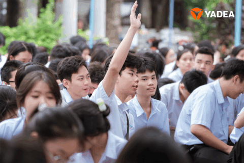 Artboard 10 copy YADEA lan tỏa văn hóa giao thông an toàn tại Trường THPT Trần Văn Ơn