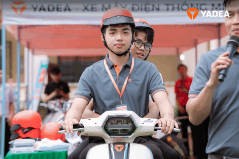 Artboard 6 copy YADEA lan tỏa văn hóa giao thông an toàn tại Trường THPT Trần Văn Ơn