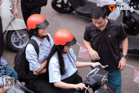 Artboard 7 copy 3 YADEA lan tỏa văn hóa giao thông an toàn tại Trường THPT Trần Văn Ơn