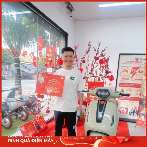 621799305_1199050299065771_9095550475093895674_n Lộc xuân gõ cửa – Nhiều khách hàng YADEA may mắn nhận quà điện máy AQUA giá trị